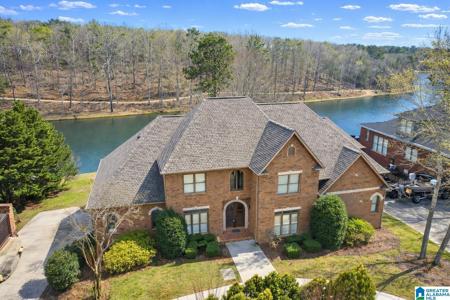 5167 LAKE CREST CIRCLE