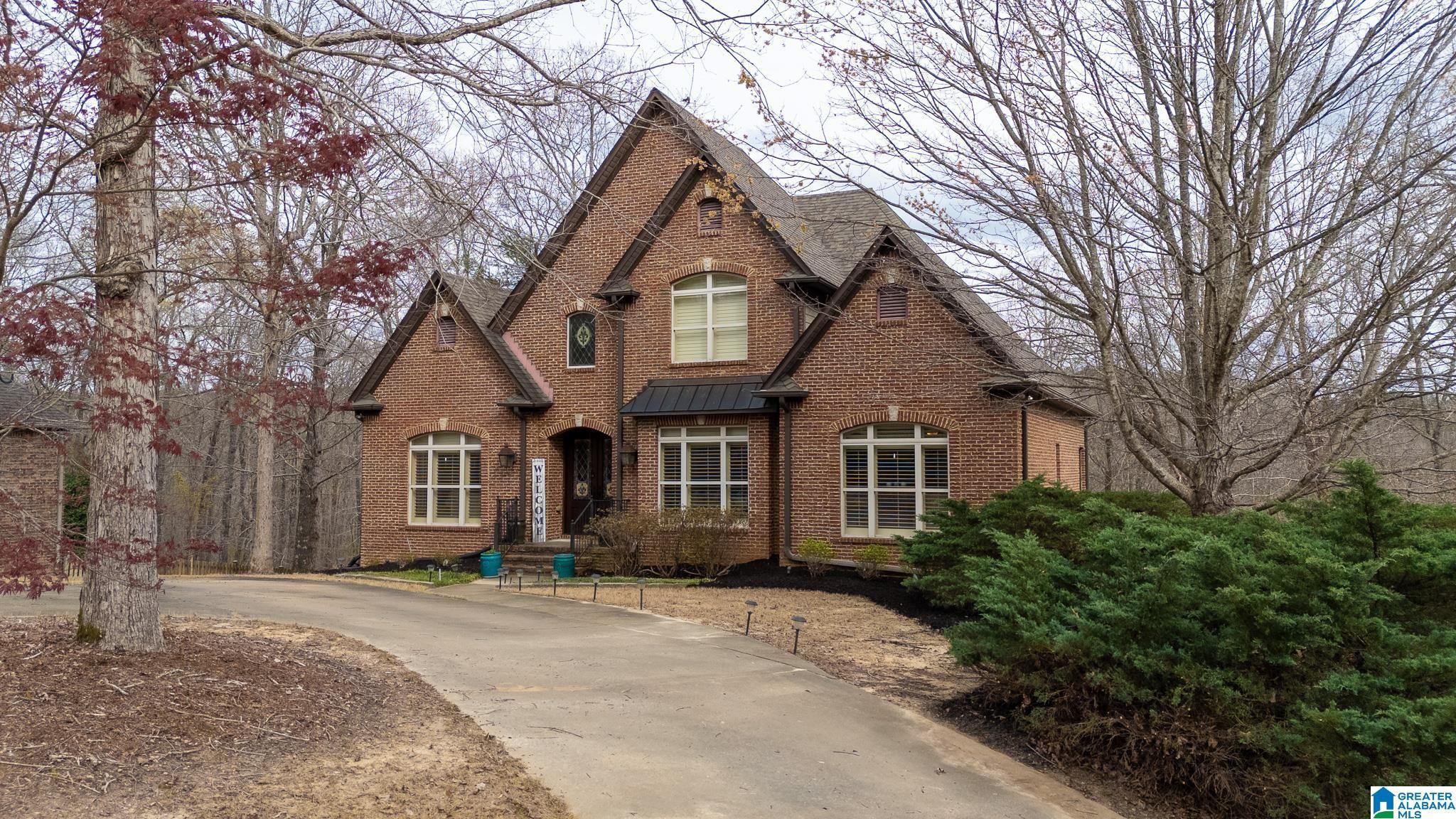 Image 3: Front Of Structure