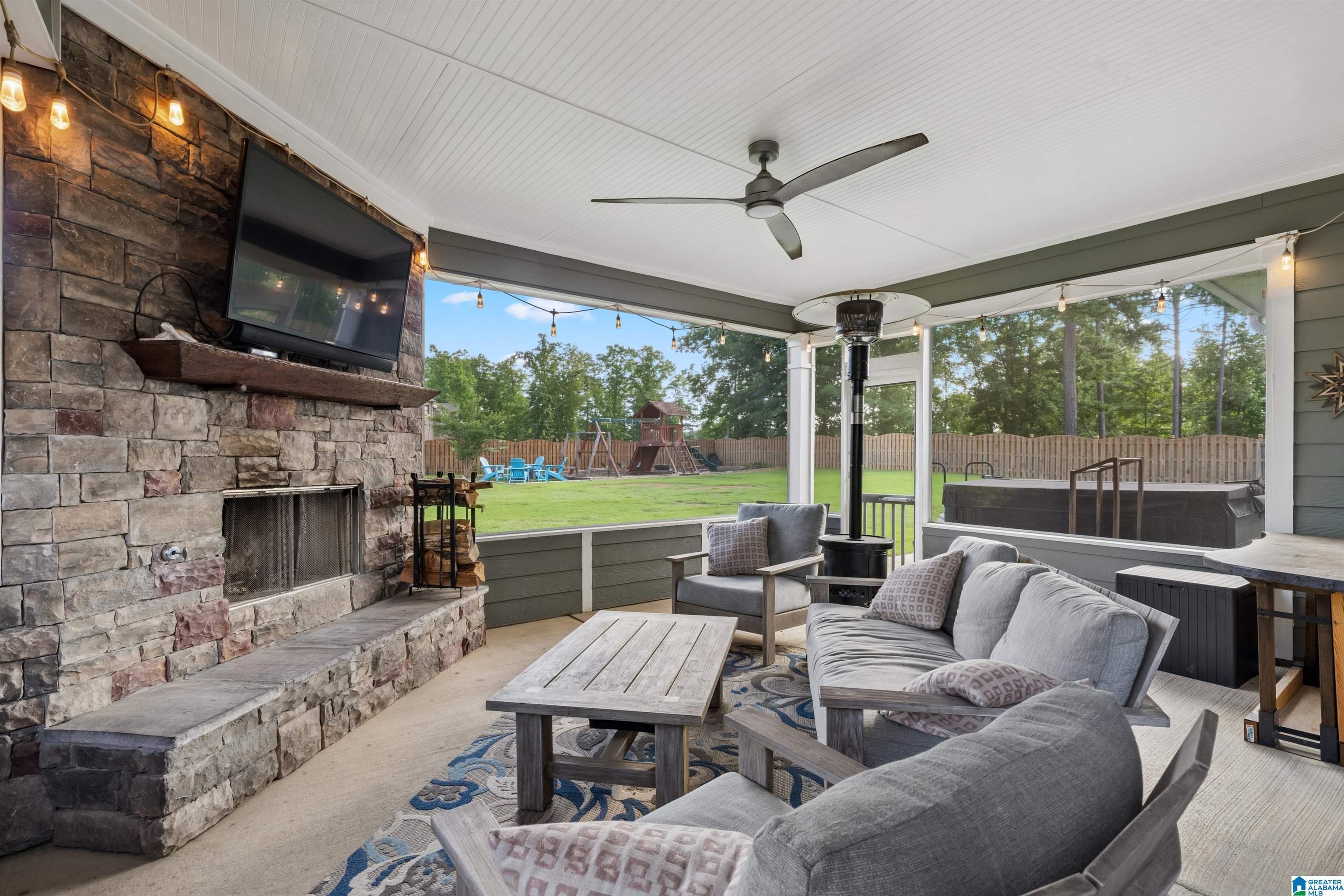 Image 3: Outdoor Patio and Woodburning Fireplace!!!