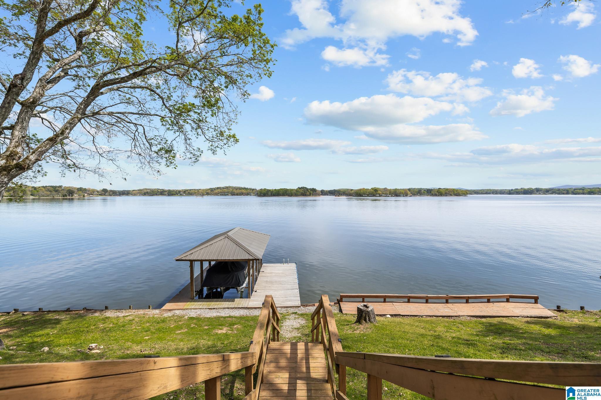Image 3: Dock
