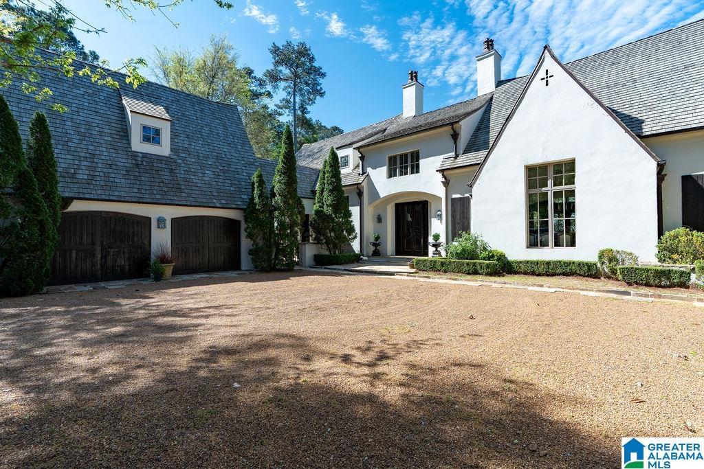 Image 3: Front Of Structure