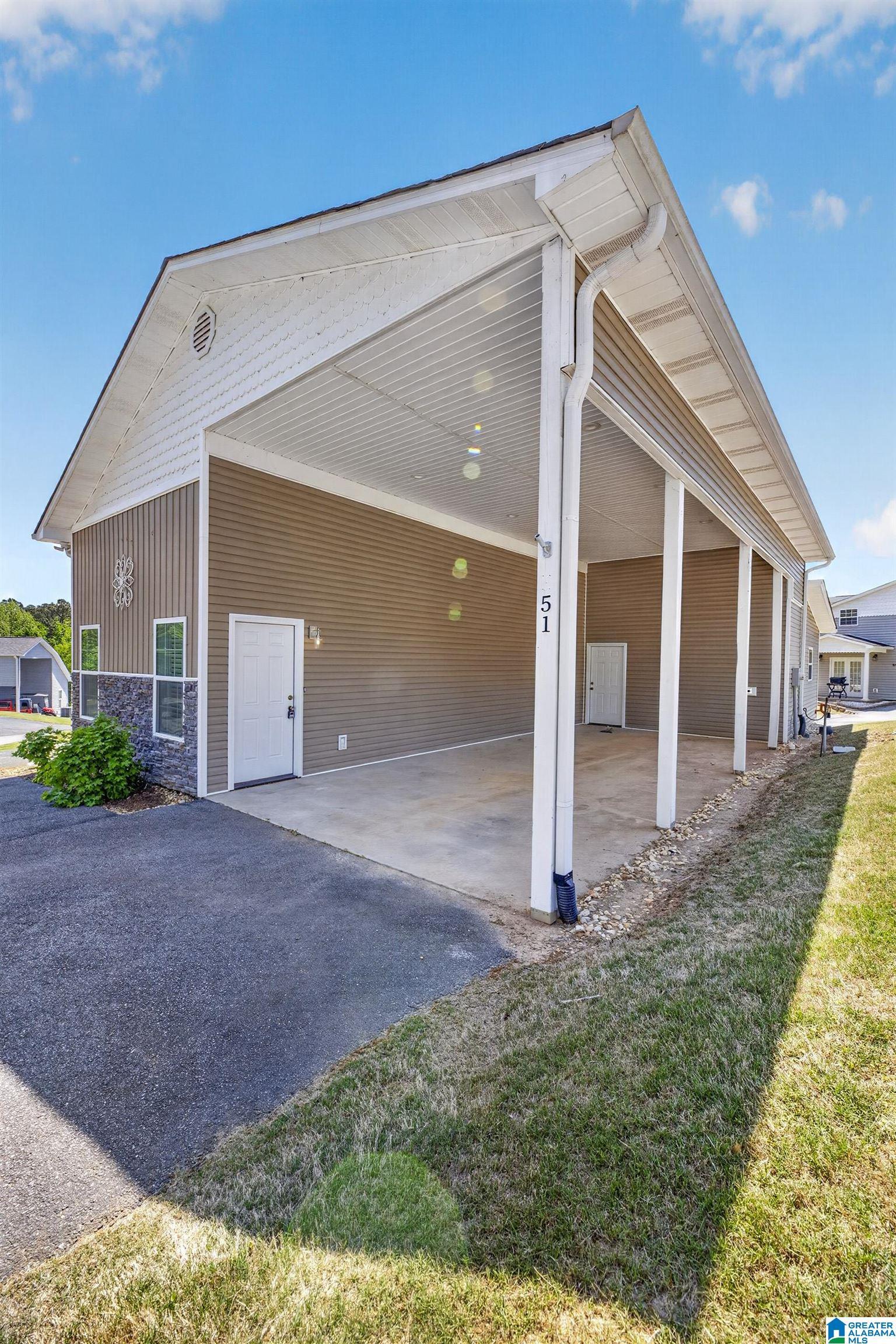 Image 3: Side Of Structure
