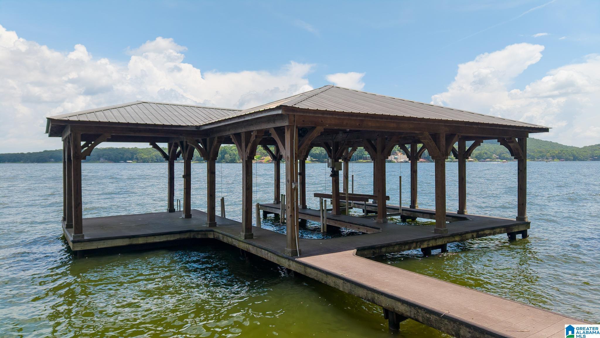 Image 2: Dock