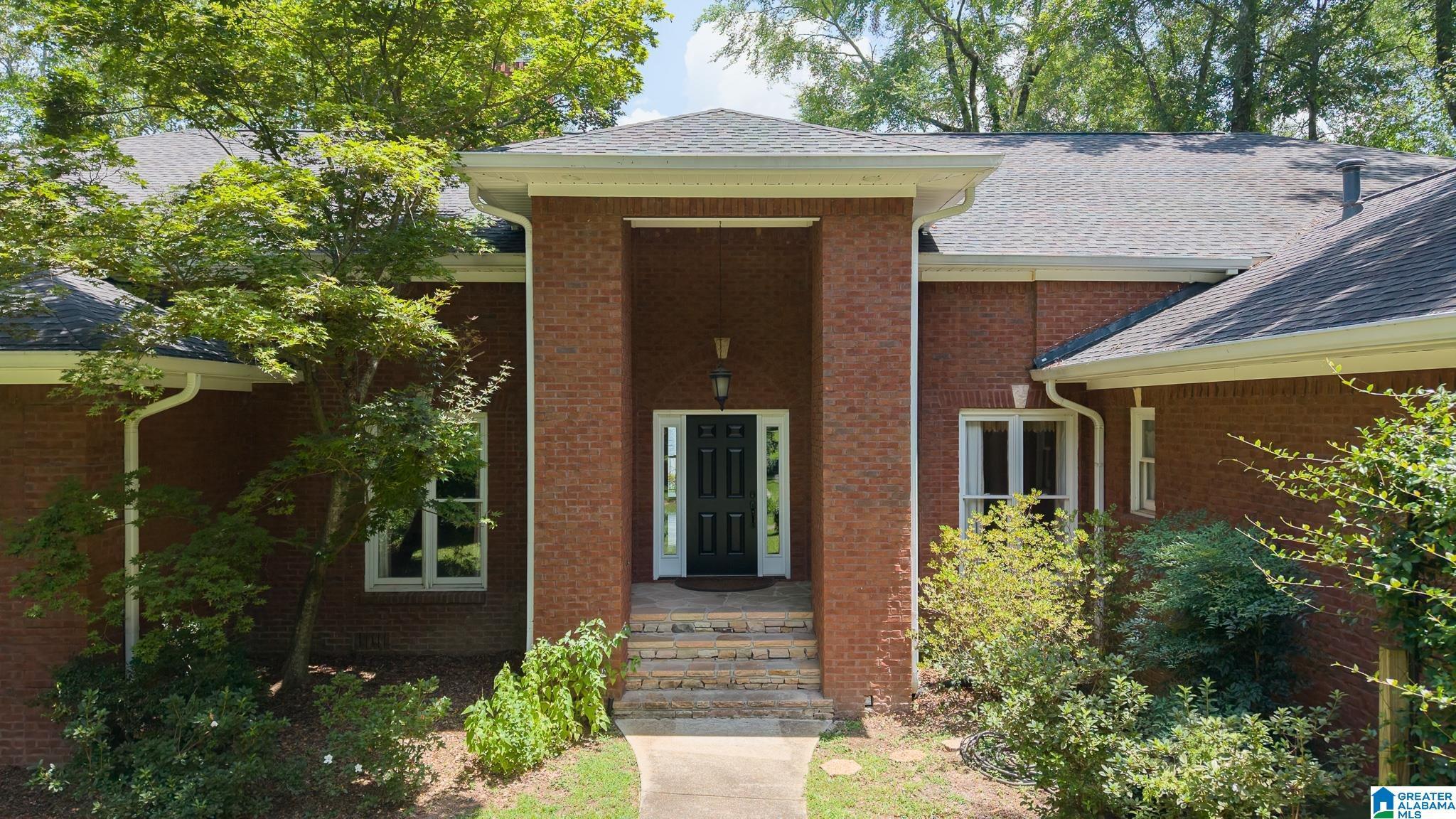 Image 3: Entry