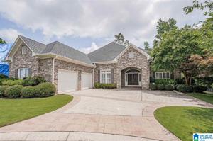 5560 LAKES EDGE DRIVE