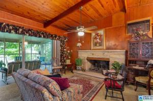 1228 LAKESHORE DR