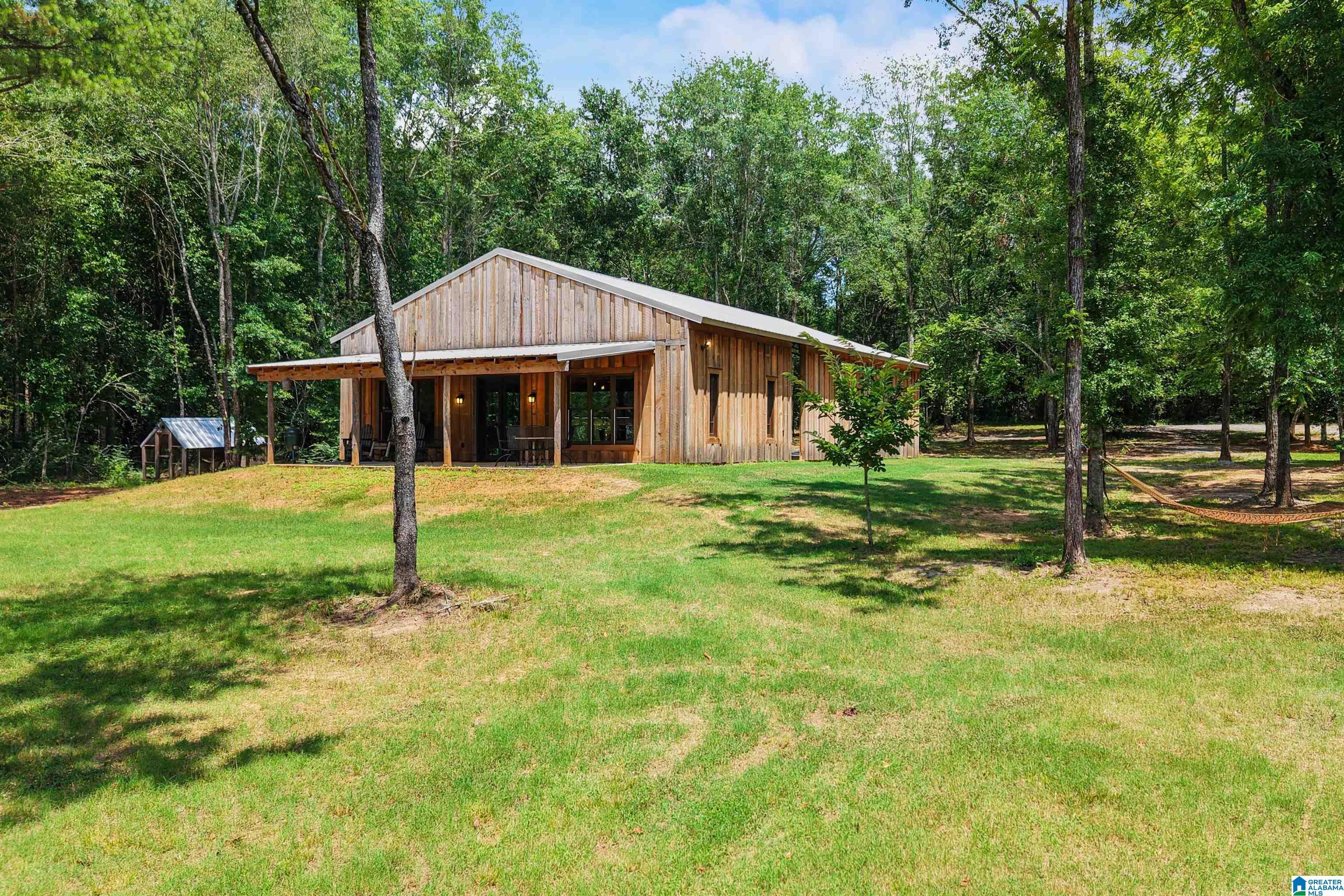Image 3: Custom built barndo