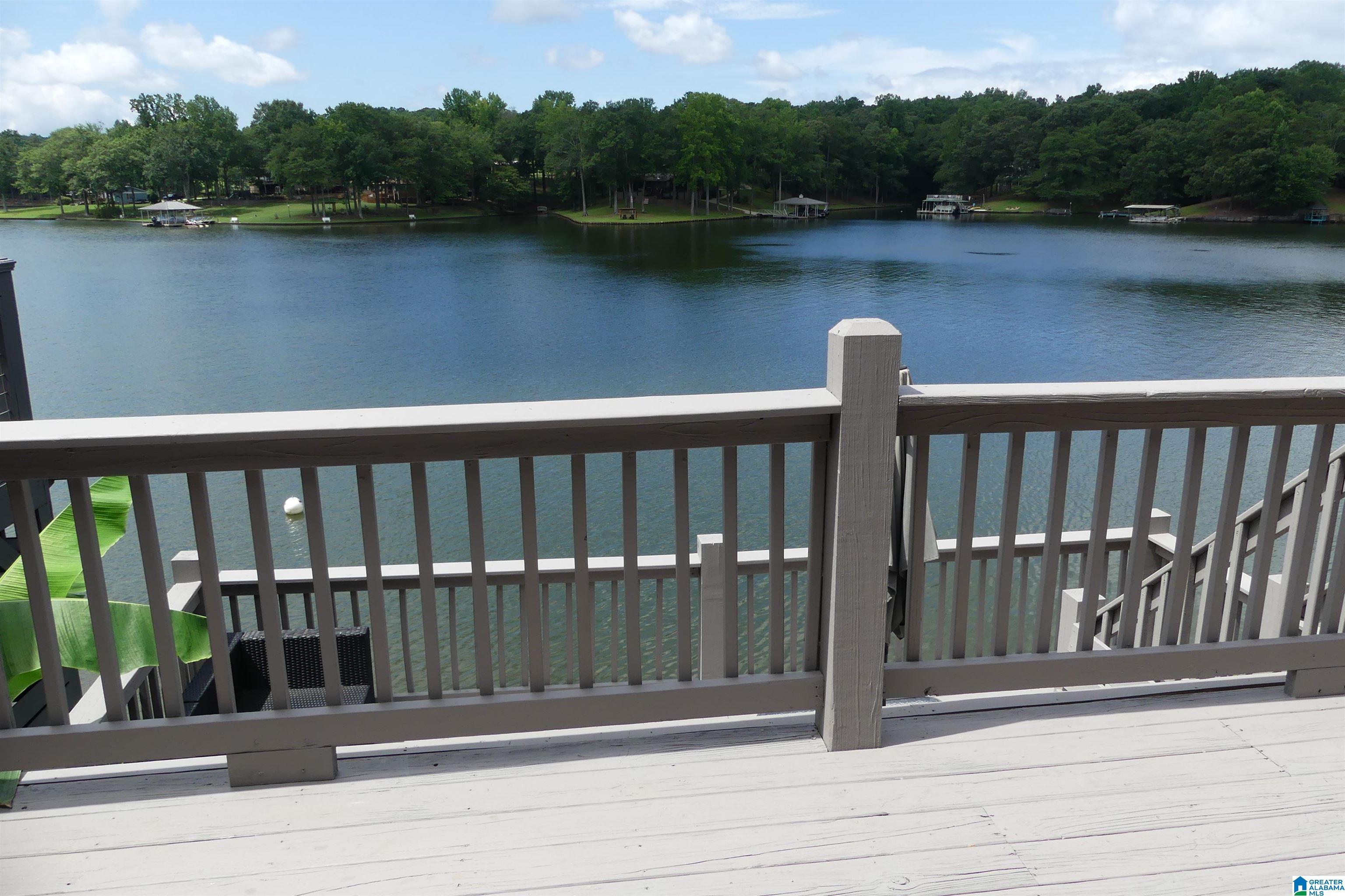 Image 4: Deck