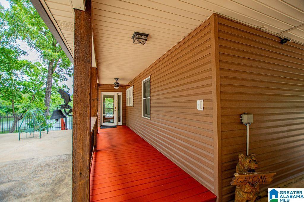 Image 4: WELL MAINTAINED HOME