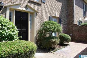 1800 MOUNTAIN LAUREL LANE