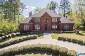 811 HIGHLAND LAKES WAY