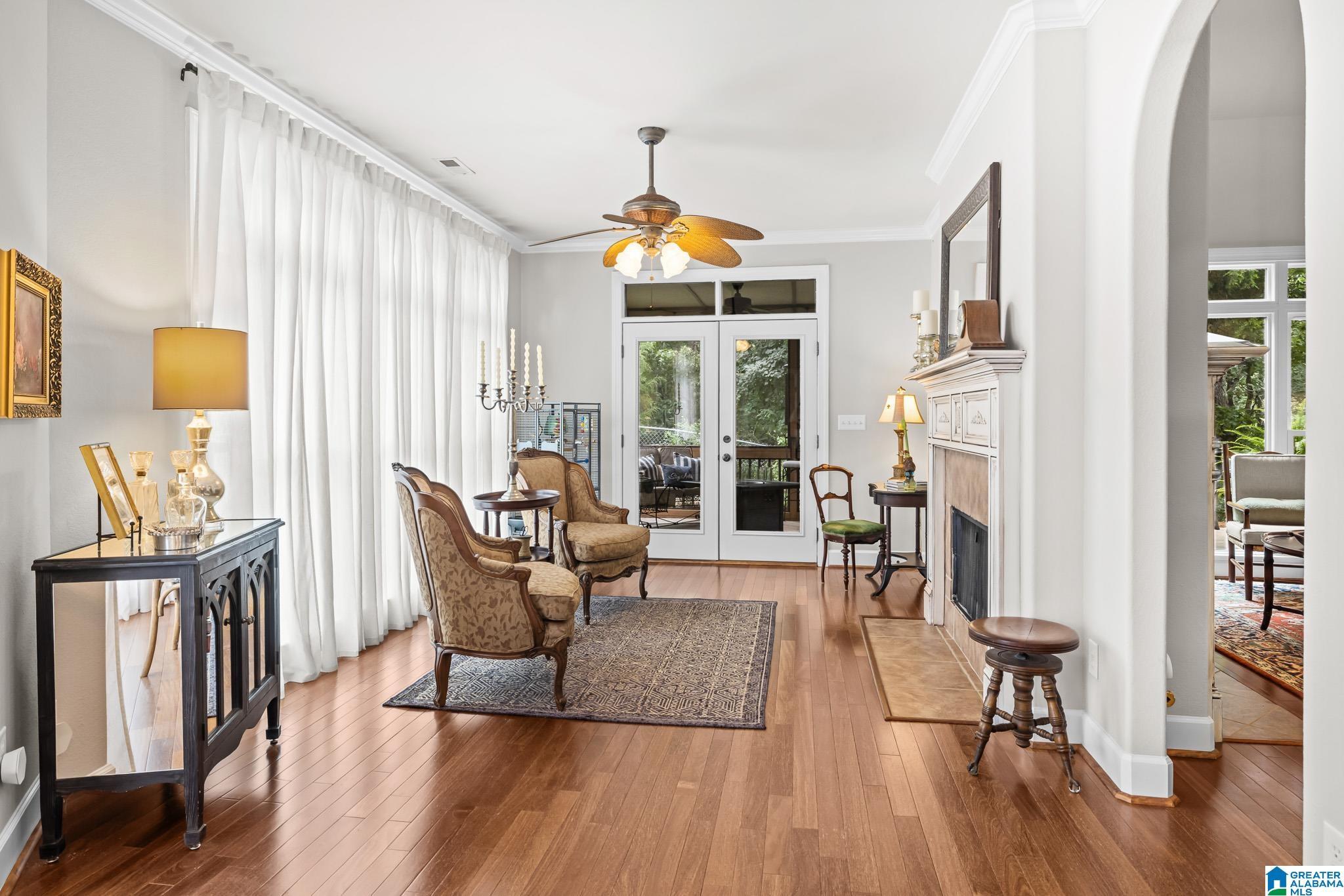 Image 2: Sitting Room