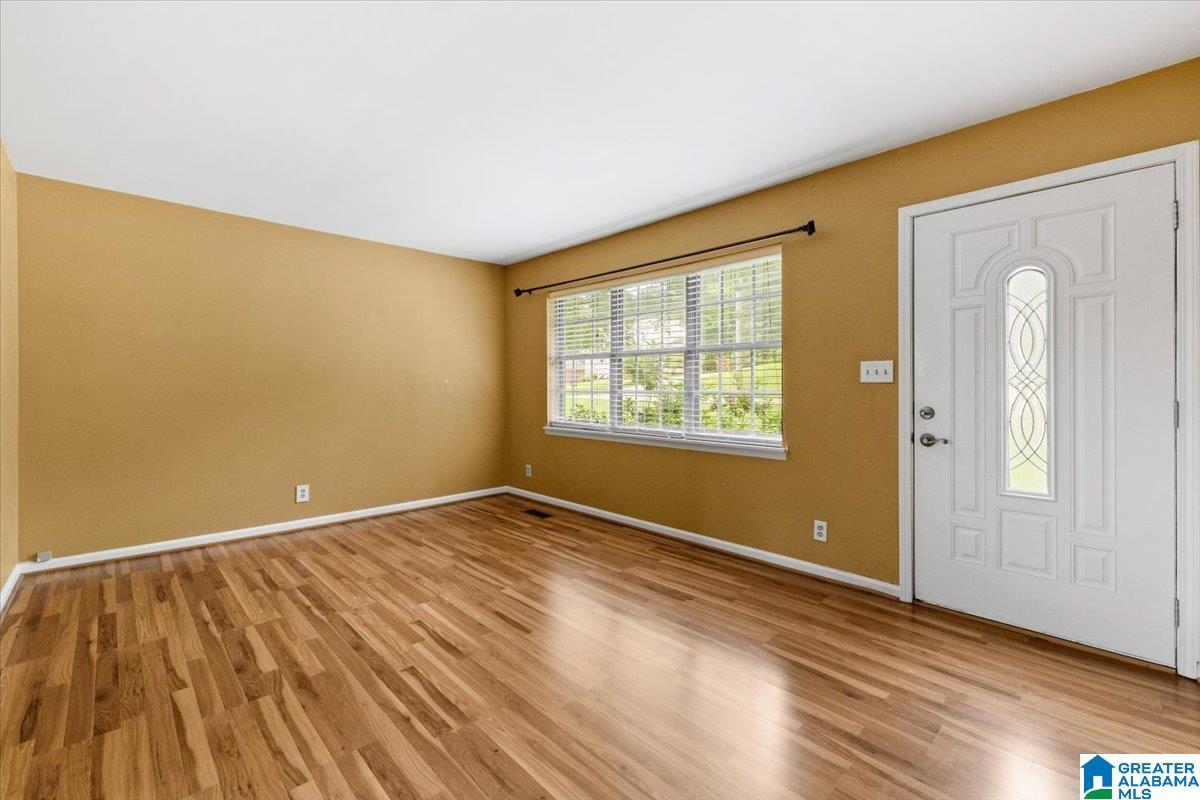 Image 4: Entrance Foyer