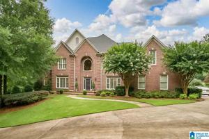 559 CASTLEBRIDGE LANE
