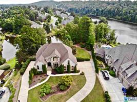 5642 LAKE TRACE DR