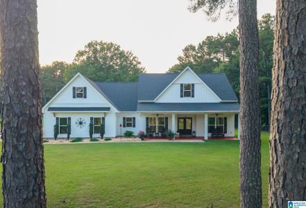 271 LITTLE POND ROAD