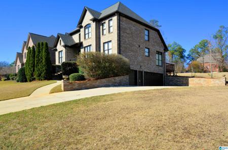 776 LAKE CREST DRIVE