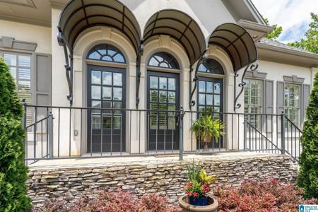 2300 RIDGE TRAIL