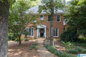 2205 BANEBERRY DRIVE
