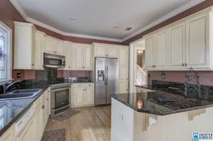 1042 HERMITAGE CIR