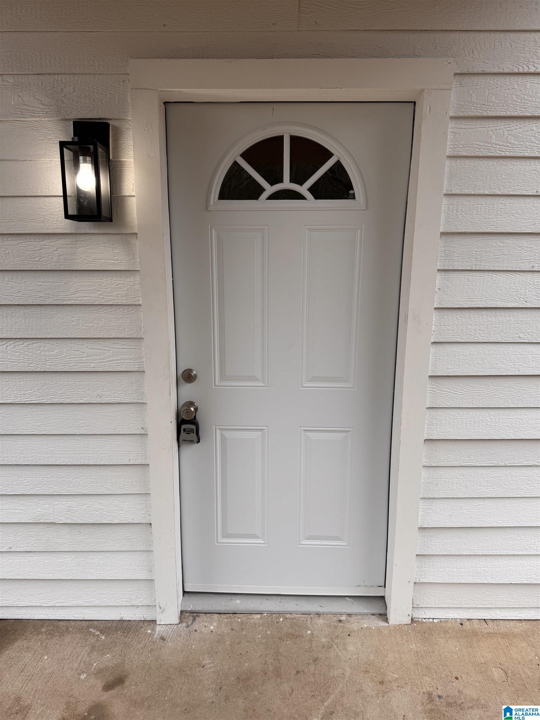 Image 2: Entry