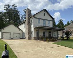 110 LAKERIDGE DR