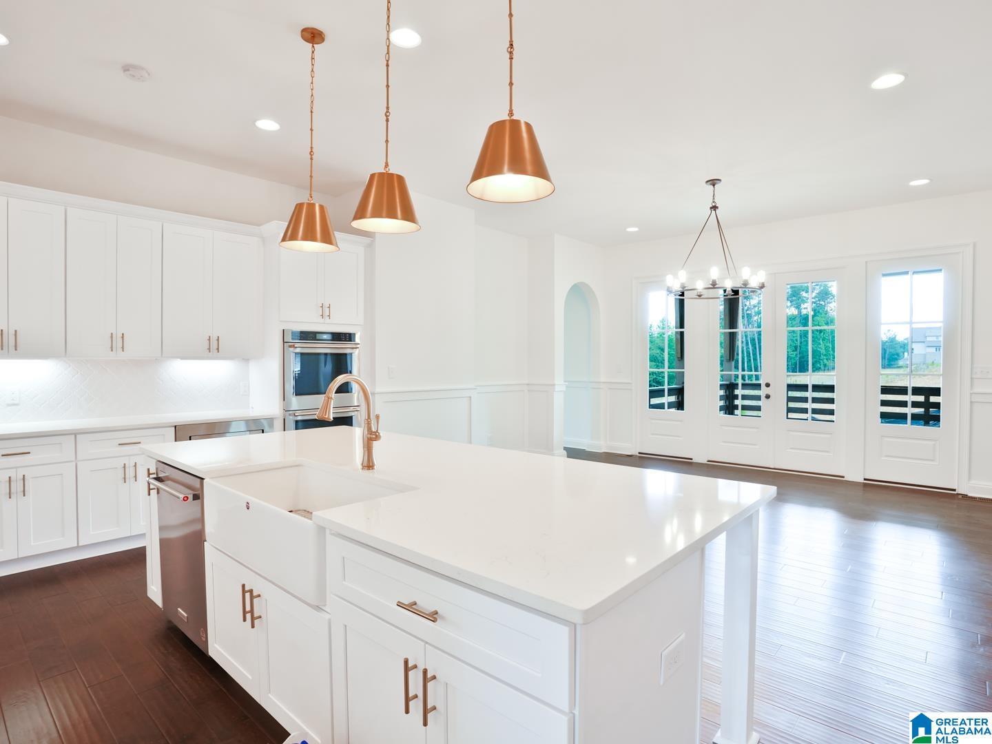 Image 3: EXAMPLE OF COMPLETED HOME