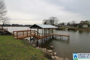 1062 WATERFRONT CIR