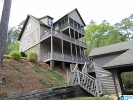 300 COTTAGE DRIVE