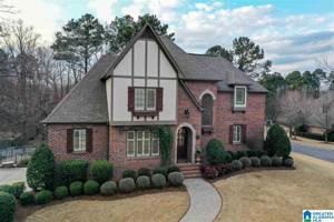 1126 LAKE COLONY LN