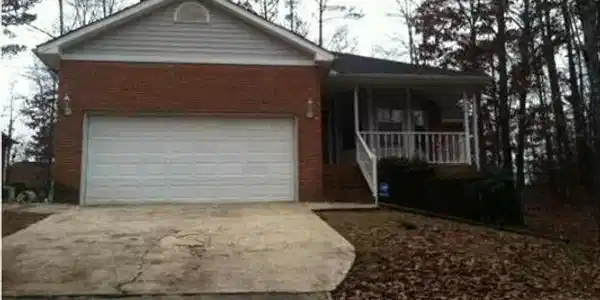 21211 MICHELLE DR