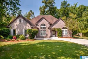 228 CREEKWOOD COURT