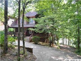385 PINEYWOODS DR