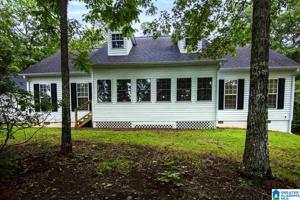 252 WADEETA DRIVE E
