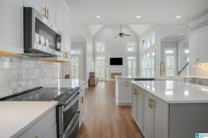 8042 CASTLEHILL ROAD