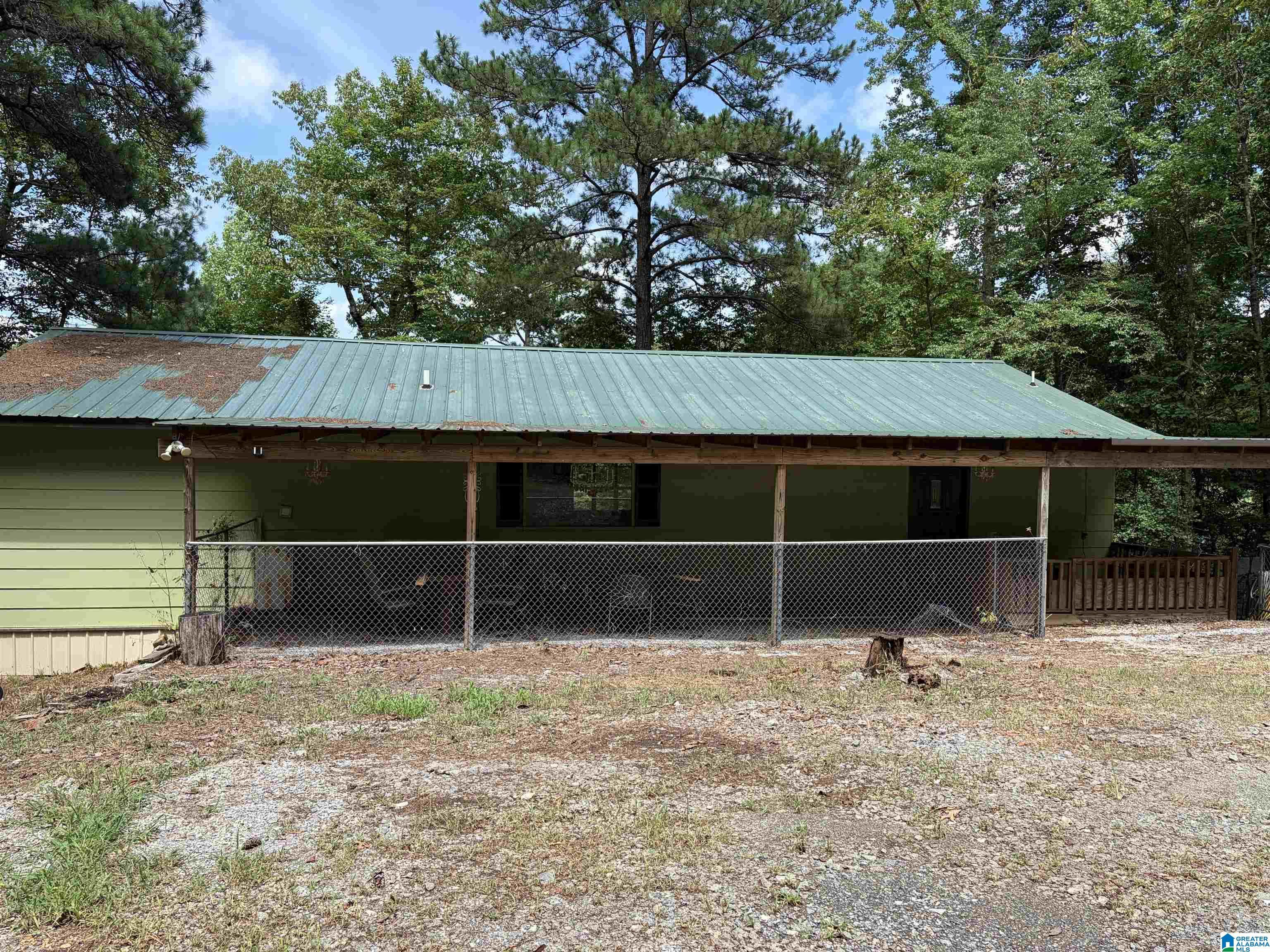 Image 2: Side Of Structure
