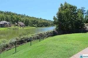 5523 LAKE TRACE DR
