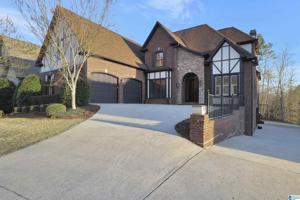 1074 BALDWIN LANE