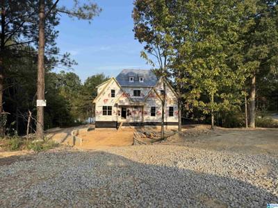 620 EMERALD TRACE