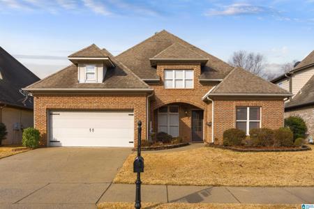 1052 KINGS WAY