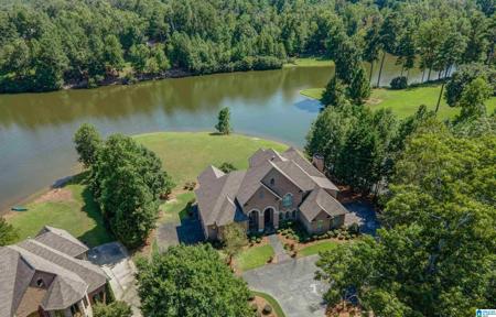 1724 LAKE HARDWOOD DRIVE