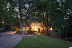 2530 WOODFERN CIRCLE