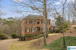 1230 LAKE FOREST CIR