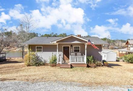 32 DENNIS CREEK CIRCLE