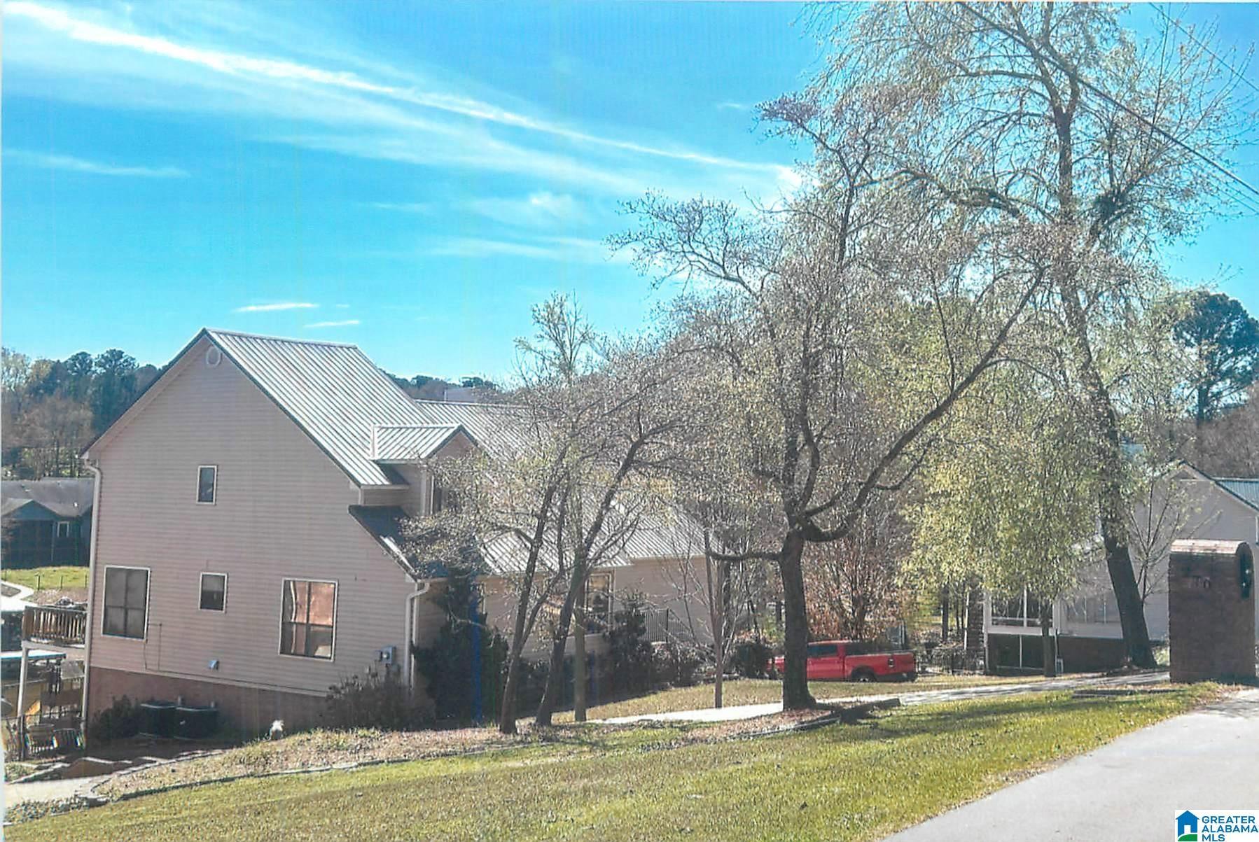 Image 1: Side Of Structure