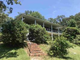 290 VIRGIL DR