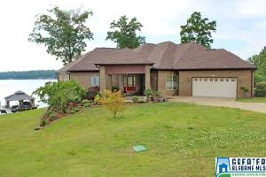 127 WHISPERING OAK DR