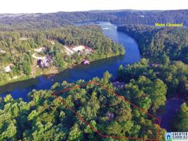 4 COVE DR
