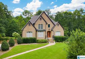 2052 LIV DR