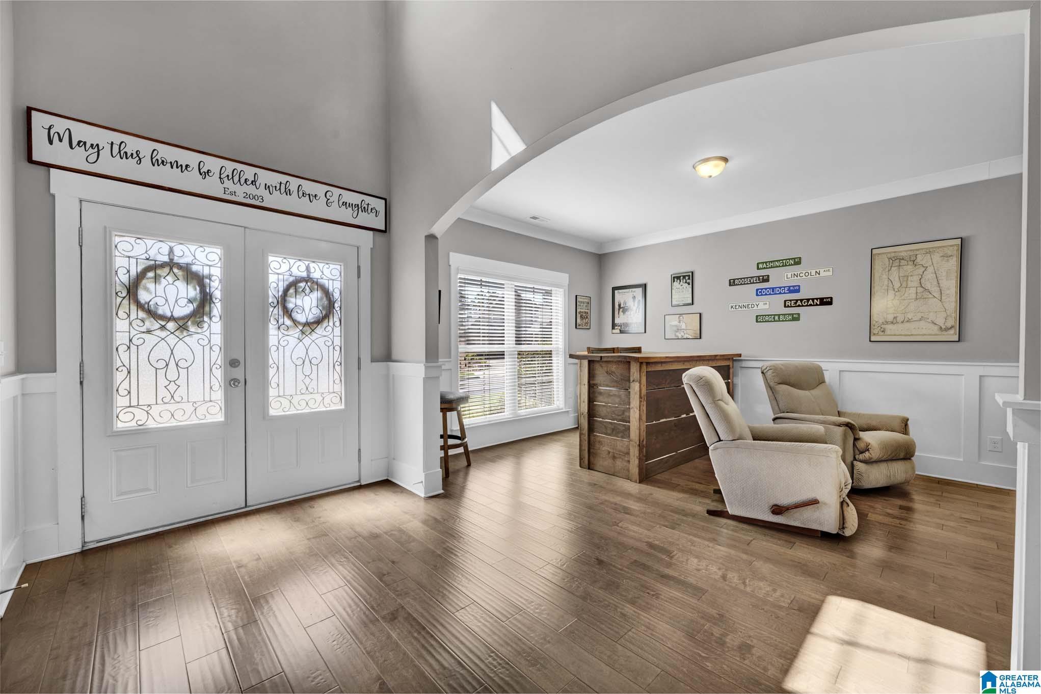 Image 4: Entrance Foyer